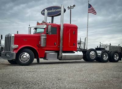 Peterbilt 389 Tri Axle Sleeper Semi Truck - Flat Top Sleeper, Caterpillar 550HP, 13 Speed Manual