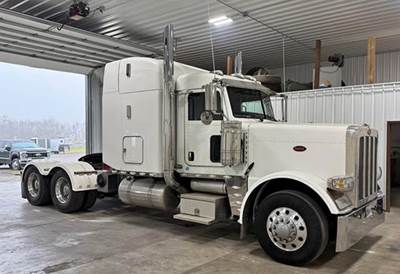 Peterbilt 389 Sleeper Semi Truck - Raised Roof Sleeper, Detroit 500HP, 13 Speed Manual
