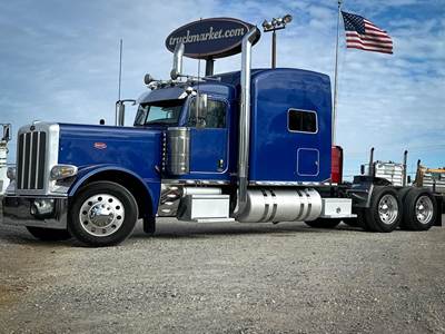 Peterbilt 389 Sleeper Semi Truck - Raised Roof Sleeper, Caterpillar 550HP, 13 Speed Manual