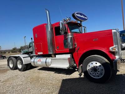 Peterbilt 389 Sleeper Semi Truck - Cummins 505HP, 13 Speed Automatic