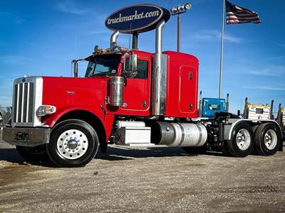 Peterbilt 389 Sleeper Semi Truck - Cummins 505HP, 13 Speed Automatic