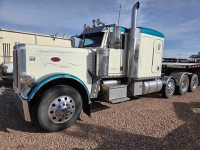 Peterbilt 389 Tri Axle Sleeper Semi Truck - Flat Top Sleeper, Caterpillar 550HP, 18 Speed Manual