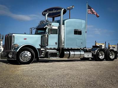 Peterbilt 389 Sleeper Semi Truck - Cummins 565HP, 18 Speed Manual