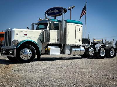 Peterbilt 389 Tri Axle Sleeper Semi Truck - Flat Top Sleeper, Caterpillar 550HP, 18 Speed Manual