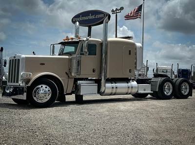 Peterbilt 389 Sleeper Semi Truck - Flat Top Sleeper, Detroit 500HP, 13 Speed Manual