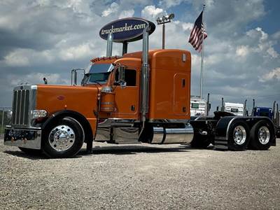 Peterbilt 389 Sleeper Semi Truck - Cummins 605HP, 18 Speed Automatic