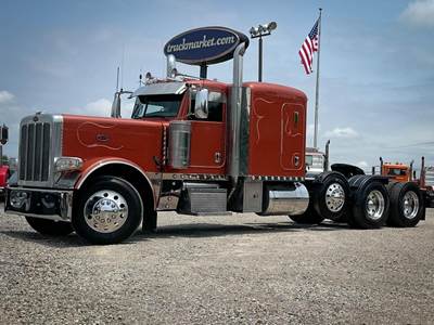 Peterbilt 389 Tri Axle Sleeper Semi Truck - Flat Top Sleeper, Caterpillar 525HP, 18 Speed Manual