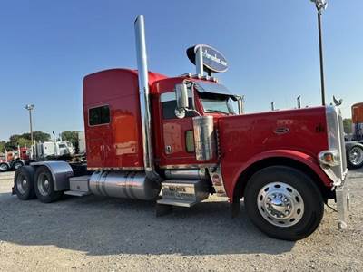 Peterbilt 389 Sleeper Semi Truck - Raised Roof Sleeper, Caterpillar 525HP, 18 Speed Manual