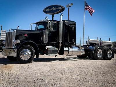 Peterbilt 389 Sleeper Semi Truck - Flat Top Sleeper, Cummins 565HP, Automatic