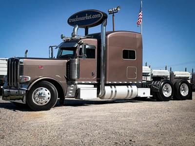 Peterbilt 389 Sleeper Semi Truck - Raised Roof Sleeper, Detroit 550HP, 13 Speed Manual