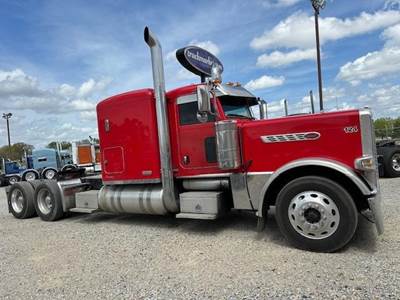 Peterbilt 389 Pride & Class Sleeper Semi Truck - Flat Top Sleeper, Detroit 500HP, 13 Speed Manual