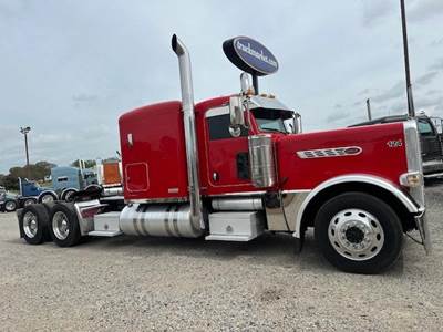 Peterbilt 389 Pride & Class Sleeper Semi Truck - Flat Top Sleeper, Detroit 500HP, 13 Speed Manual
