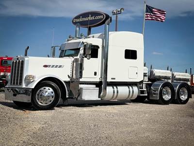 Peterbilt 389 Pride & Class Sleeper Semi Truck - Raised Roof Sleeper, Caterpillar 525HP, 18 Speed Manual