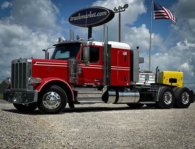 Peterbilt 589 Sleeper Semi Truck - Flat Top Sleeper, Cummins 500HP, 13 Speed Manual