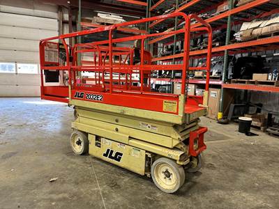 JLG 2032E2 Electric Scissor Lift