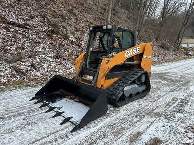 2022 Case TR310B Track Skid Steer with Tooth Bucket