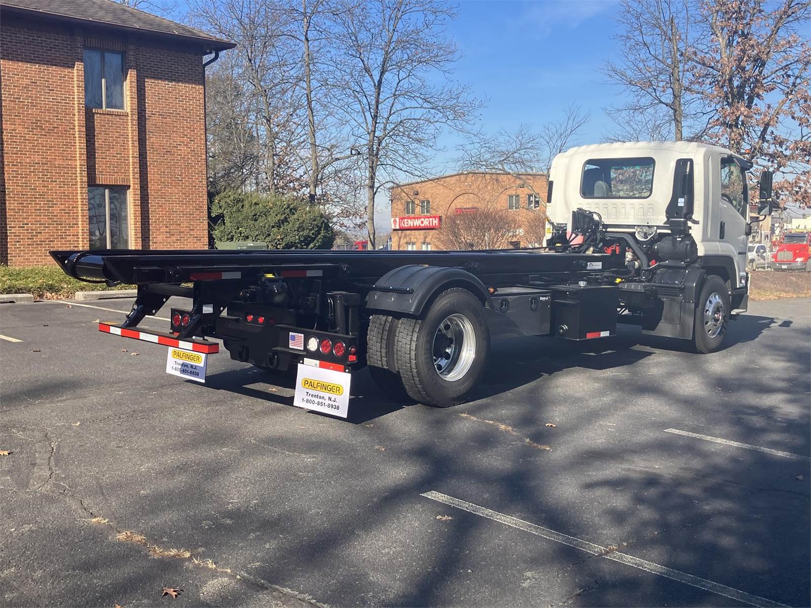 2024 Isuzu FVR Single Axle Roll Off Truck 260HP, Automatic For Sale