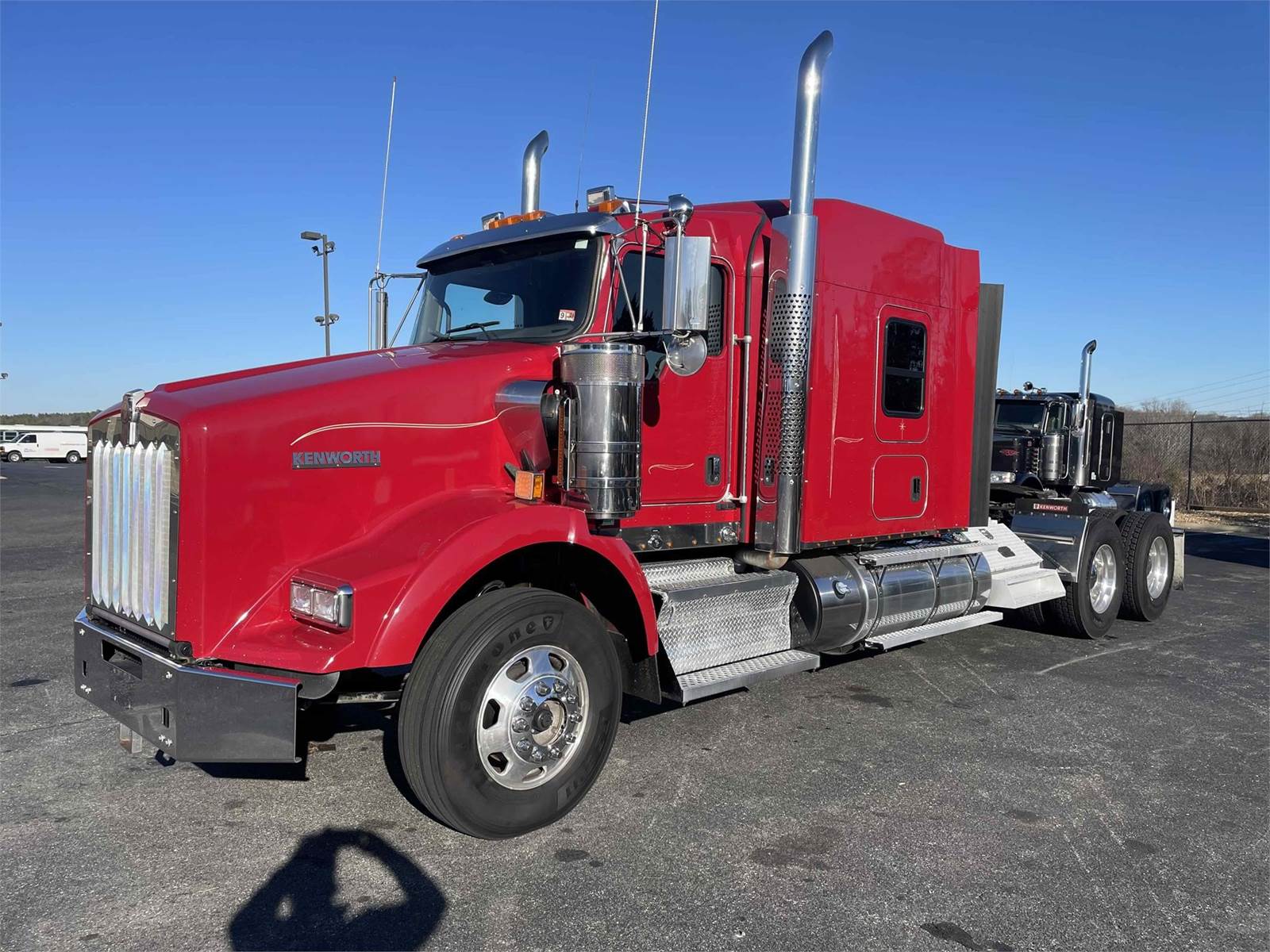 2020 Kenworth T800 Sleeper Semi Truck 72" Flat Top Sleeper, Cummins