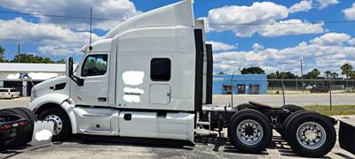 2019 Peterbilt 579 Sleeper Truck TK APU