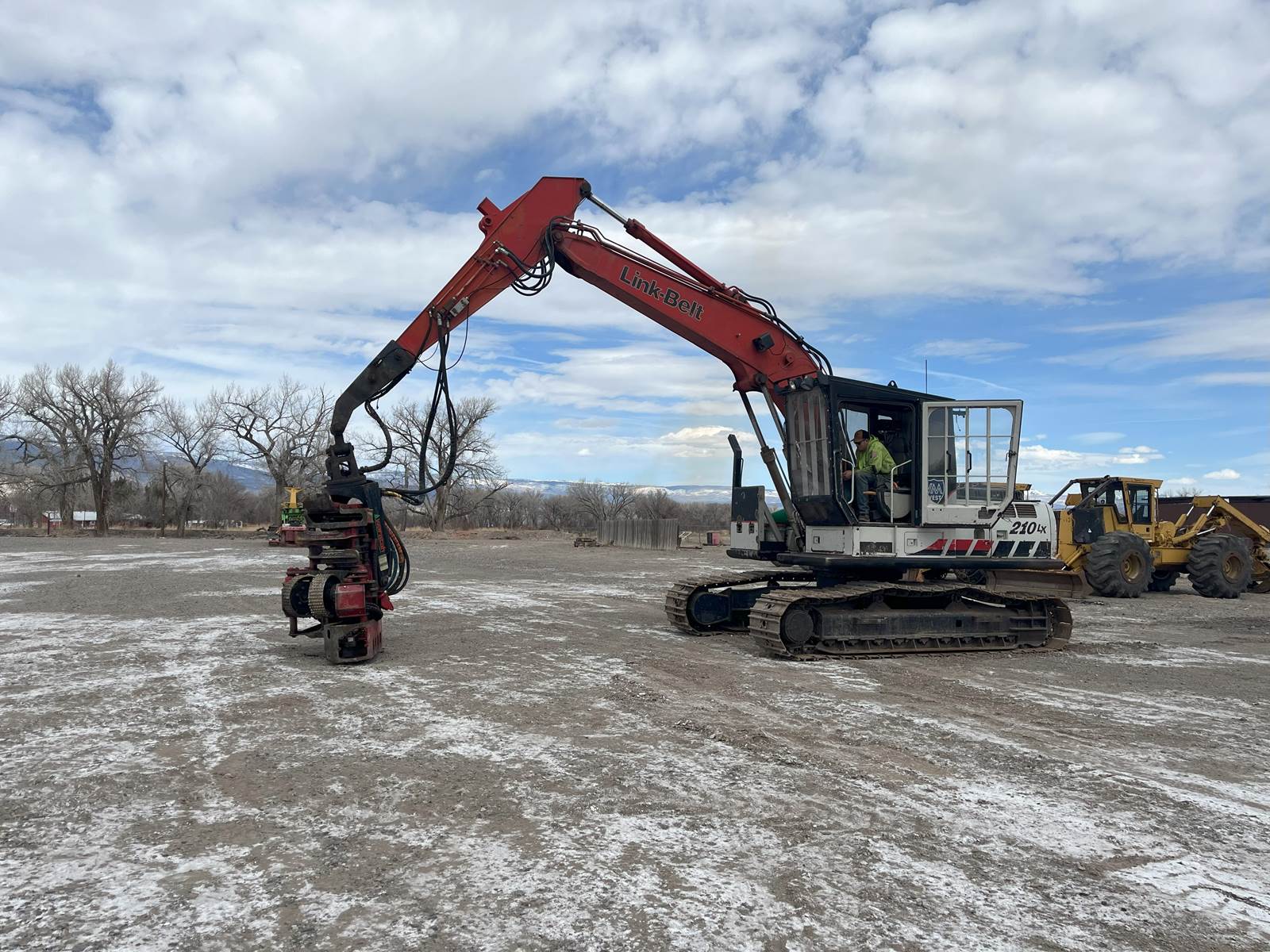 2006 Link-Belt 210 LX Logging Processor - Waratah HTH622B Processor For