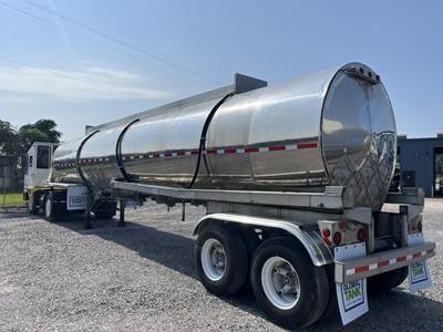 Brenner U2201 7000X5 GALLON DC CHEMICAL TRAILER Stainless Steel Chemical / Acid Tank Trailer - Spring