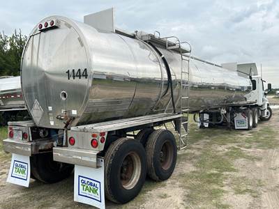Brenner U2240 6700 GAL SR NON-CODE TRAILER Chemical / Acid Tank Trailer