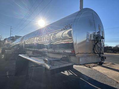 Brenner U2264 3300 GALLON MC312 TRAILER 50PSIG Chemical / Acid Tank Trailer