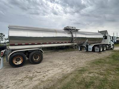 Brenner U2265 7000 GALLON CHEMICAL TRAILER Chemical / Acid Tank Trailer