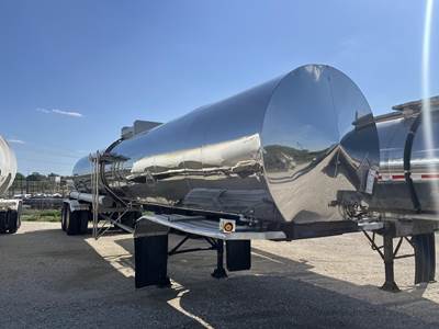 Krohnert U2354 6700 GALLON SR MC307 TRAILER Chemical / Acid Tank Trailer