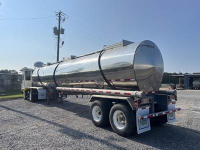 STAINLESS TANK & EQUIPMENT U2218 7000X3 GAL MC307 CHEMICAL Stainless Steel Chemical / Acid Tank Trailer - Spring