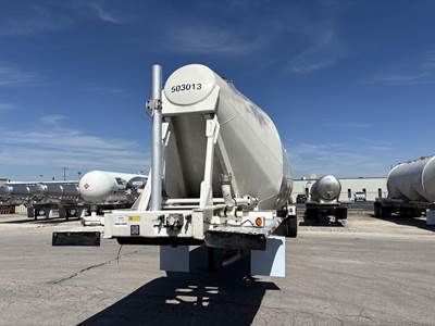 Fruehauf U2488 2003 DRY BULK TRAILER Dry Bulk / Pneumatic Tank Trailer