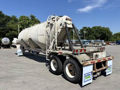 Heil U2521 1995 DRY BULK TRAILER Dry Bulk / Pneumatic Tank Trailer