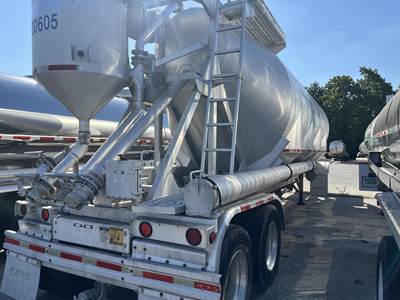 J & L U2302 1999 J&L DRY BULK TRAILER Dry Bulk / Pneumatic Tank Trailer