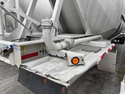 LBT U2490 2004 LBT 1600 CUFT DRY BULK TRAILER Dry Bulk / Pneumatic Tank Trailer