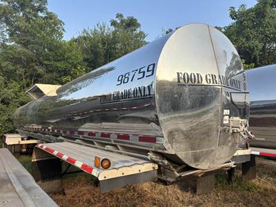 Walker U2516 5200 GALLON WALKER FOOD GRADE TRAILER Food Grade Tanker Trailer
