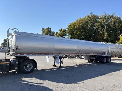 Brenner U2610 Fuel Tanker Trailer
