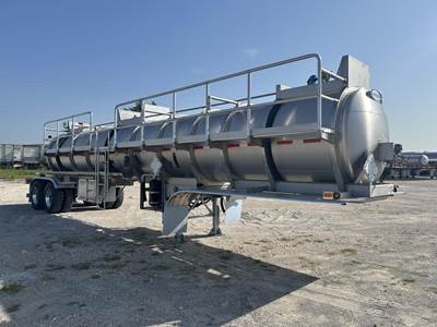 Retesa Stainless Steel Vacuum Tank Trailer - Air Ride