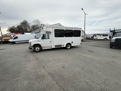 2016 Ford Econoline Bus,12 Children Passenger, Transporter, Mini, Rear Heat and A/C, Handicap, Seatbelts, Food Truck, Church, Van