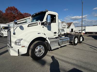 2023 Kenworth T880 Day Cab Truck, Tandem Axle, Tractor Trailer, Air Leaf, Low Miles Automatic Transmission, Moving Truck, Hauler, Delivery