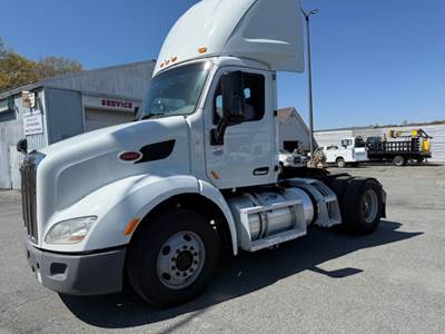 2018 Peterbilt 579 Day Cab Truck, Air Ride Single Axle, Tractor Trailer, Air Leaf, Flatbed, Moving Truck, Hauler