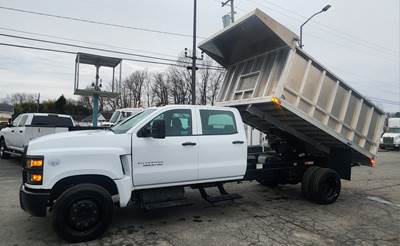 2019 GMC GM515 5500HD Crew Cab Dump Truck, Landscape, Delivery, Construction, Hauler, Concrete, Trash, Tarp, Automatic Transmission, Single Axle