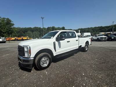 2024 Ford F-250 Crew Cab Truck, Gasoline, 4x4, Pickup, Low Miles, Ready to GO
