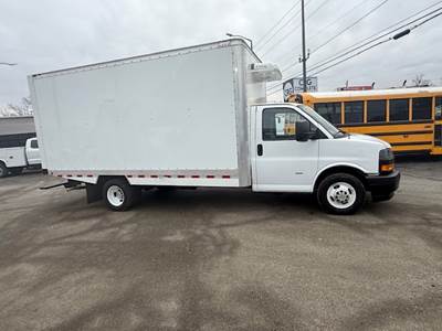 2024 Chevrolet 3500 Cutaway Refrigerated Truck, Food, Beverage, Delivery, Hauling, Package, Medical, Box Truck, Thermo King, 16FT Box, Like New