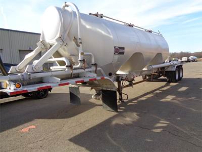 Heil Dry Bulk / Pneumatic Tank Trailer