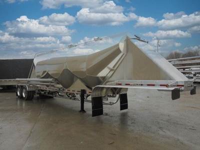 MAC 1050S Dry Bulk / Pneumatic Tank Trailer