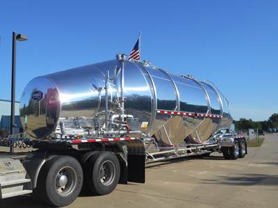 MAC 1610 Dry Bulk / Pneumatic Tank Trailer