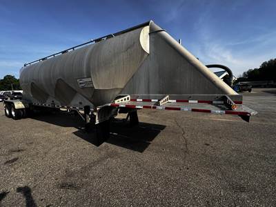 MAC 42ft Tandem Axle Dry Bulk / Pneumatic Tank Trailer
