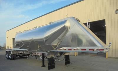 MAC Dry Bulk / Pneumatic Tank Trailer