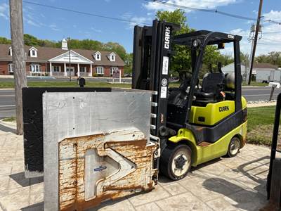 Clark C25C Cushion Tire Forklift