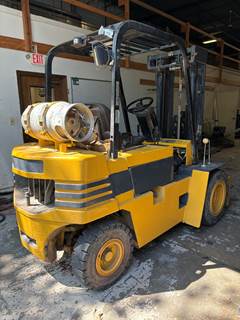 Daewoo G25S Cushion Tire Forklift